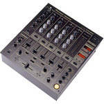 Pioneer DJM-600 - Mixer para DJ de Quatro Canais 
