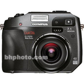 Olympus Camedia C-7070 Wide Zoom Digital Camera