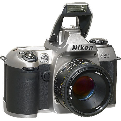 Nikon Corpo de C�mera F80 com Data (Prata)