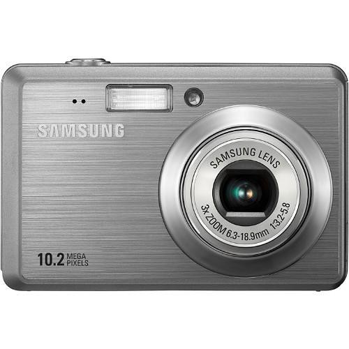 Samsung SL102 Digital Camera with Basic Accessory Kit (Silver)
