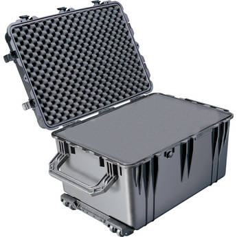 Pelican 1660 Protector Case with Interior Foam (Black)
