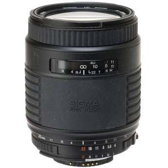 Sigma Zoom Wide Angle-Telephoto 35-135mm f/4-5.6 UC Autofocus Lens for Nikon AF