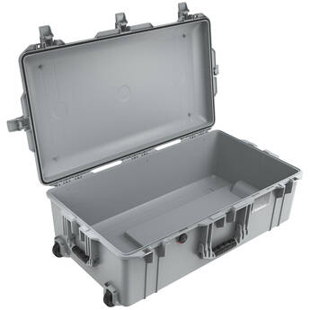 Pelican 1615 Air Case (Silver)