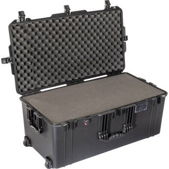 Pelican Air 1646WF Wheeled Hard Case with Foam Insert (Black)