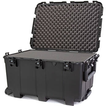 Nanuk 975 Wheeled Hard Case with Foam (Black, 186L)