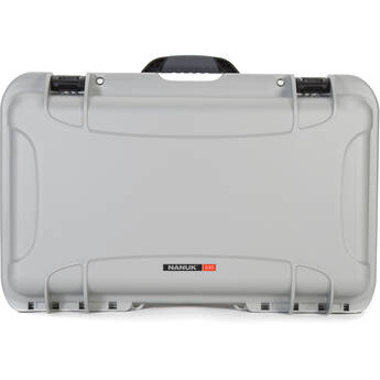Nanuk 935 Wheeled Hard Case (Silver, 28.5L)