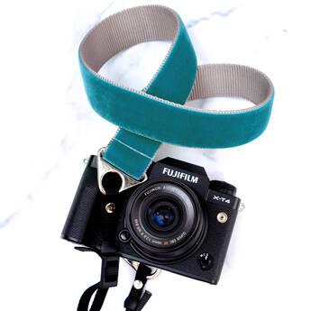 Mimi Green Velvet Camera Strap (Zack Teal)