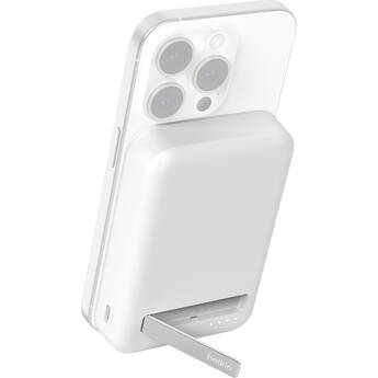 Belkin BoostCharge Pro Magnetic Power Bank (10,000mAh, White)