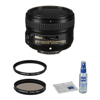 Nikon AF-S NIKKOR 50mm f/1.8G Lens with Accessory Kit