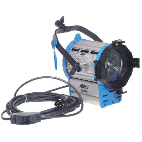 ARRI Plus 1000 Watt Fresnel Tungsten Light - Stand Mount (120-240VAC)