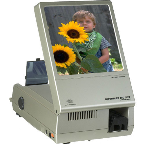 BRAUN NOVAMAT 130 AF プロジェクター本体　ジャンク品 Braun DEMO - Novamat 130 AF Auto Focus Slide Projector 70023 B&H