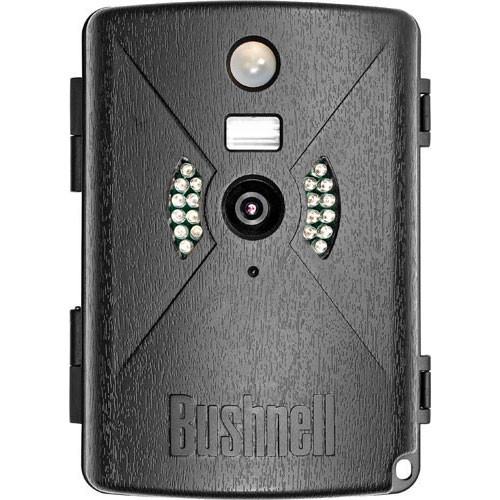 Bushnell 3, 5 MP Trail Sentry NV Digital Trail Camera with Field Kit
