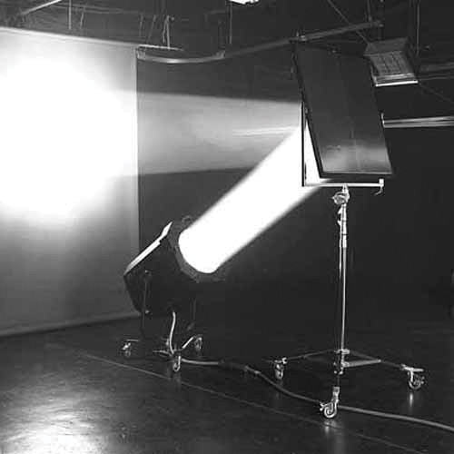 Matthews Mirrored Xeno Reflector - 42x42"