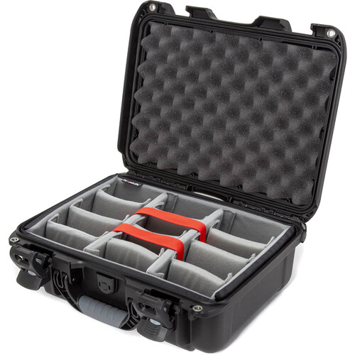 Nanuk 920 Hard Case with Padded Divider Insert (Black, 16L)