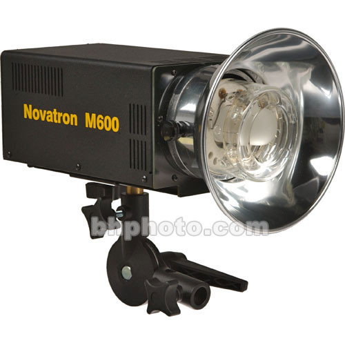 Novatron M600 600 Watt/Second Monolight (120VAC)