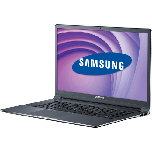 Samsung Series 9 NP900X4B-A02US 15" Laptop Computer (Titan Silver)