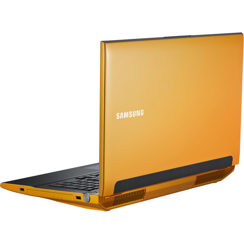 Samsung Series 7 Gamer NP700G7C-T01US 17.3" Laptop Computer