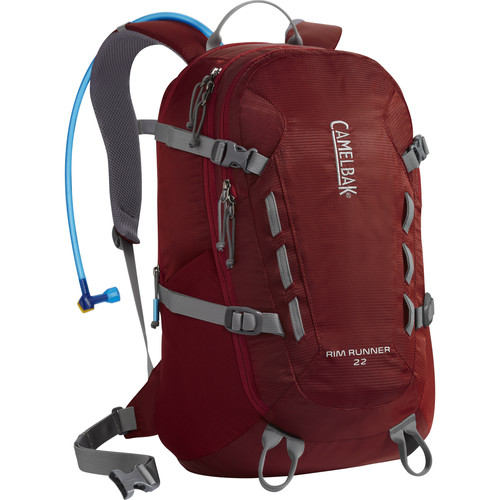 CAMELBAK Rim Runner 22 Backpack with 3L Reservoir (Sienna Red/Gunmetal)