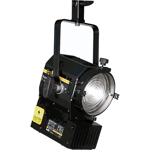 DeSisti MAGIS Super Daylight-Balanced LED Fresnel Light (Manual Operation)