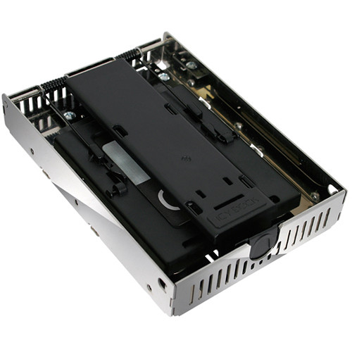 Icy Dock EZConvert Air 2.5" to 3.5" Drive Bay Adapter (Steel, Plastic Lid)