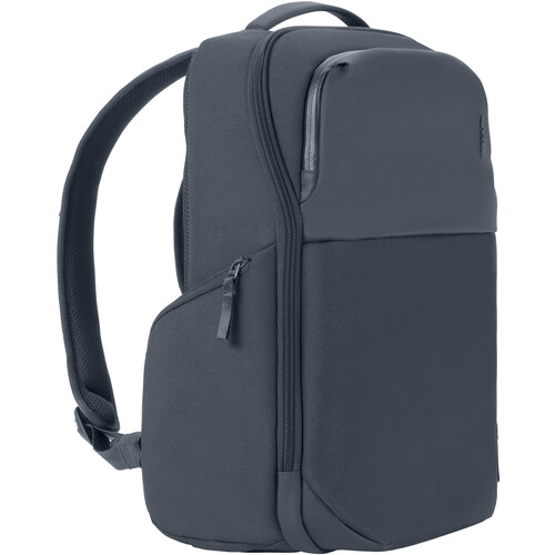 Incase A.R.C Daypack (Navy, 24L)