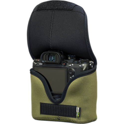 LensCoat BodyBag M with Grip for Sony Alpha a7 III, a7R III, a7R IV, a9, a9II (Green)