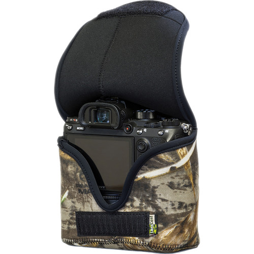 LensCoat BodyBag M with Grip for Sony Alpha a7 III, a7R III, a7R IV, a9, a9II (Realtree Max5 Camo)