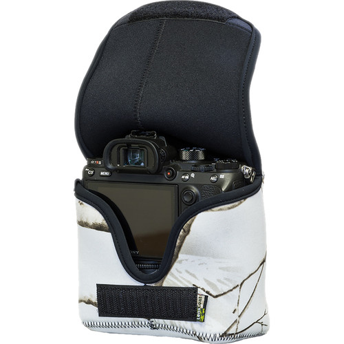 LensCoat BodyBag M with Grip for Sony Alpha a7 III, a7R III, a7R IV, a9, a9II (Realtree AP Snow Camo)