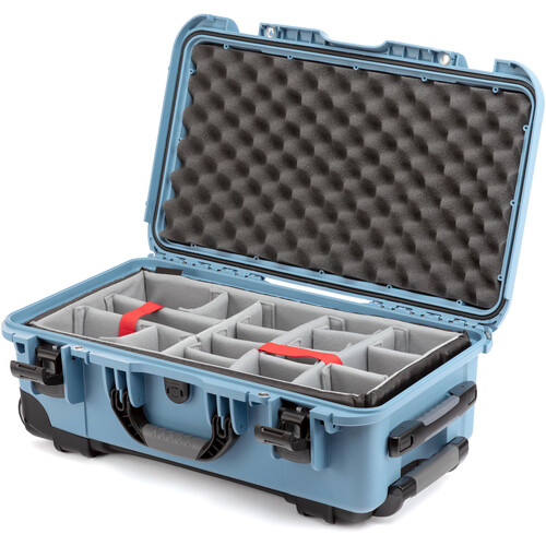 Nanuk 935 Wheeled Hard Case with Padded Dividers (Cyan, 28.5L)