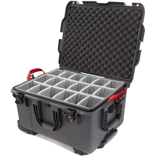 Nanuk 960 Wheeled Hard Case with Padded Dividers (Graphite, 79L)
