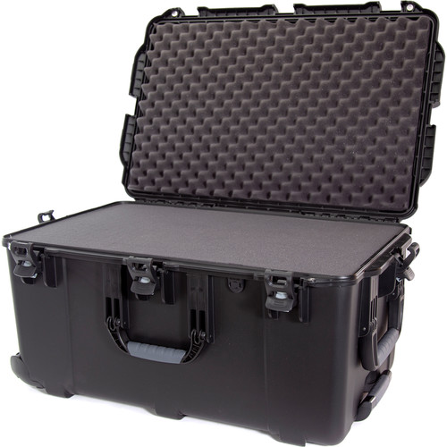 Nanuk 965 Wheeled Hard Case with Foam Insert (Black, 119.7L)