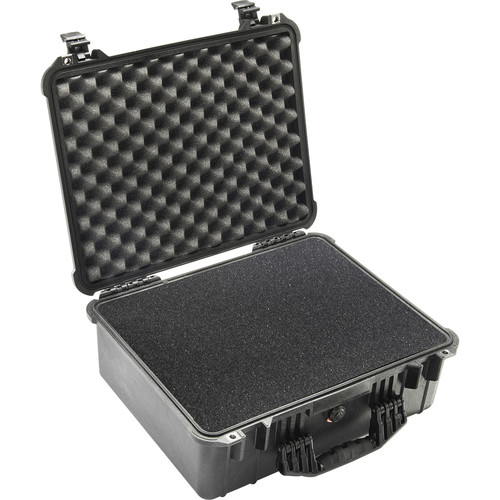Pelican 1550 Protector Case with Pick and Pluck Foam Insert (Black)