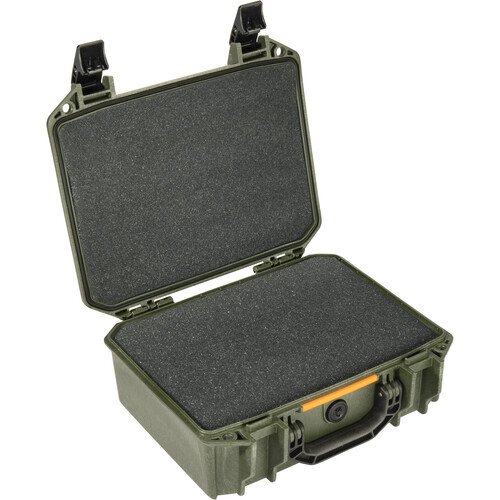 Pelican Vault 200 Case with Foam Insert (Green, 6.5L)