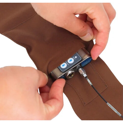 Remote Audio Waist Strap with Sideways Pouch (Small, Caramel)