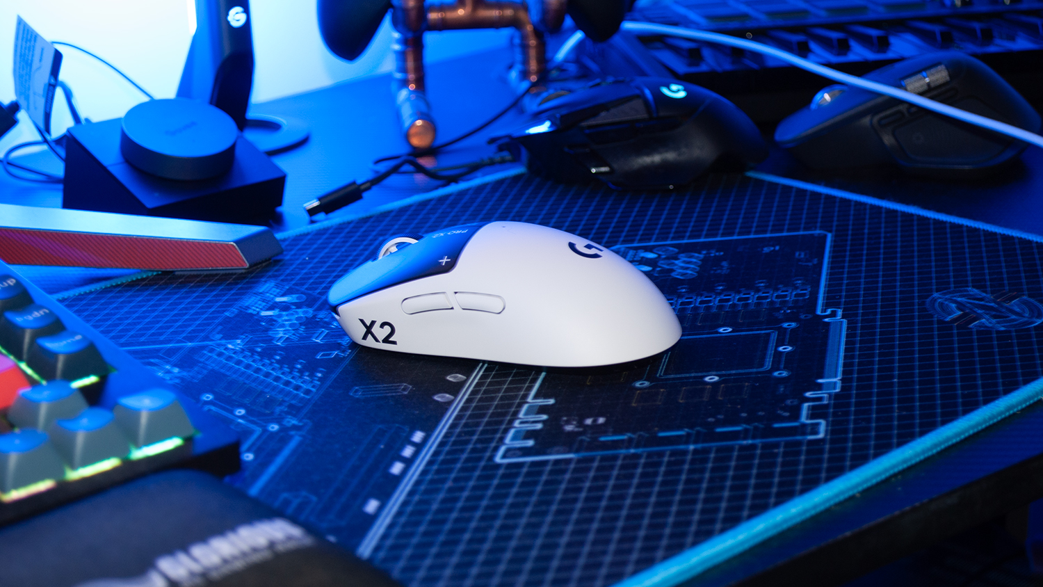 Logitech G PRO X2 SUPERSTRIKE LIGHTSPEED Wireless Gaming Mouse