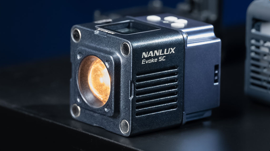 Nanlux Evoke 5C RGB LED Spotlight Nanlux Evoke 5C RGB LED Spotlight