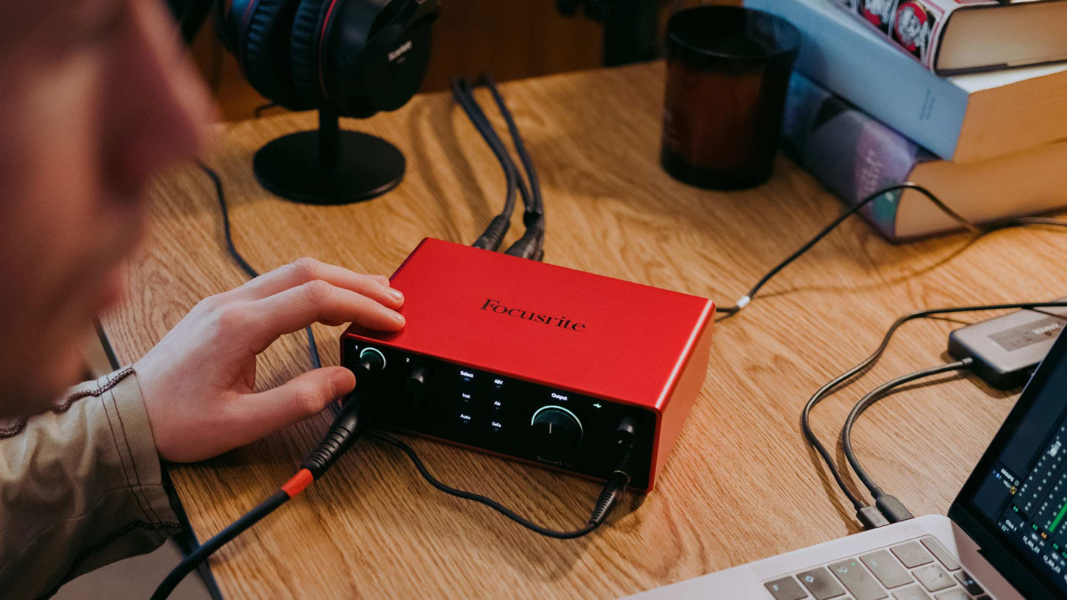 Focusrite Scarlett 4i4 USB-C Audio/MIDI Interface