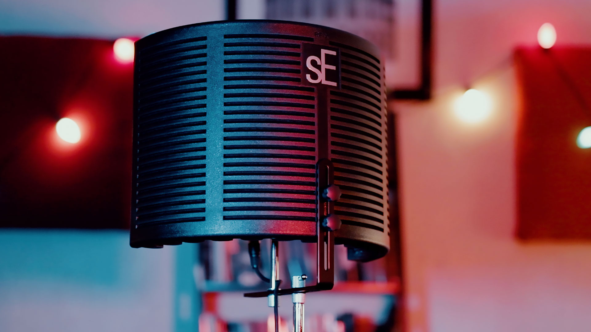 sE Electronics X1 S Large-Diaphragm Cardioid Condenser Microphone sE Electronics X1 S Large-Diaphragm Cardioid Condenser Microphone