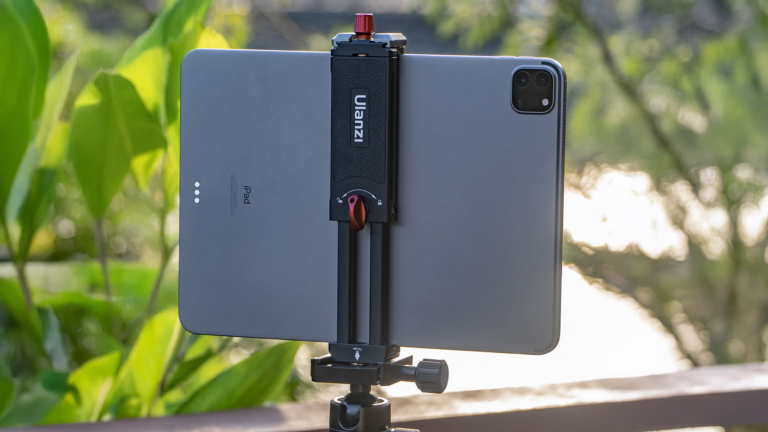 Ulanzi U-Pad III Metal Tripod Mount for Tablets & Phones
