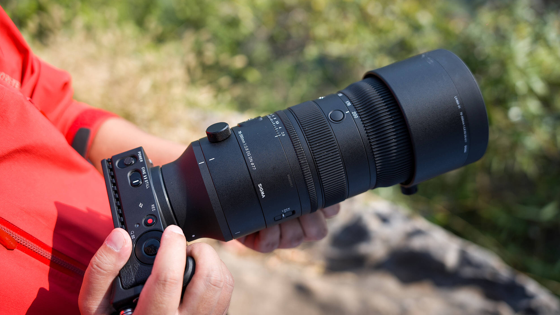 Sigma 70-200mm f/2.8 DG DN OS Sports Lens Sigma 70-200mm f/2.8 DG DN OS Sports Lens