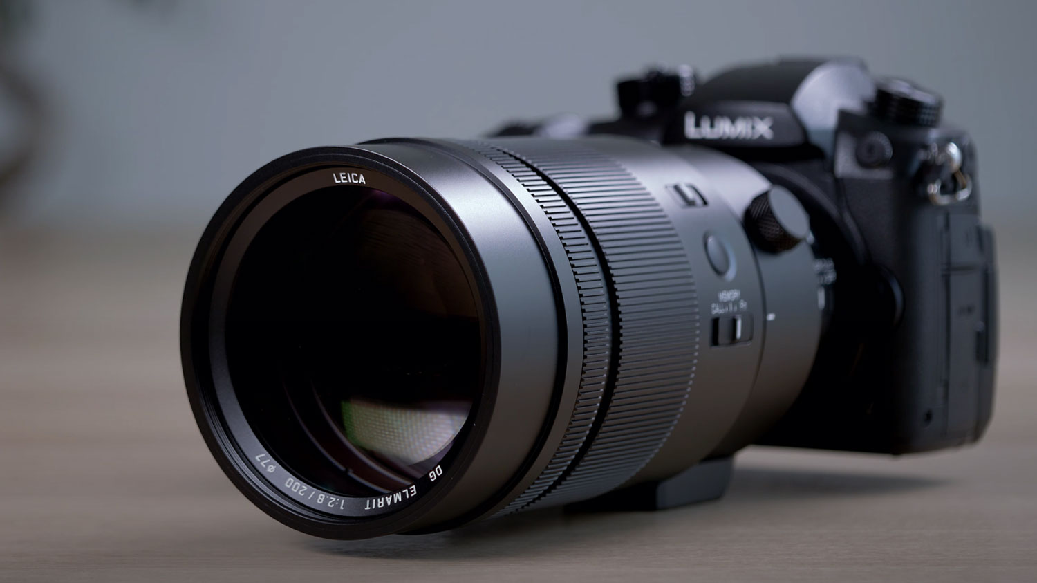 Panasonic Leica DG Elmarit 200mm f/2.8 POWER O.I.S. Lens Panasonic Leica DG Elmarit 200mm f/2.8 POWER O.I.S. Lens