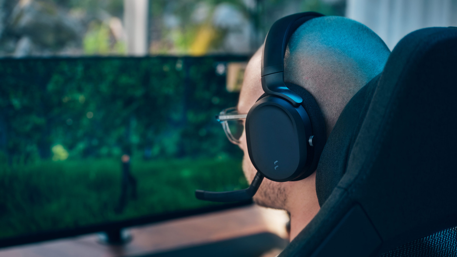 Fractal Design Scape Light Wireless RGB Gaming Headset Fractal Design Scape Light Wireless RGB Gaming Headset
