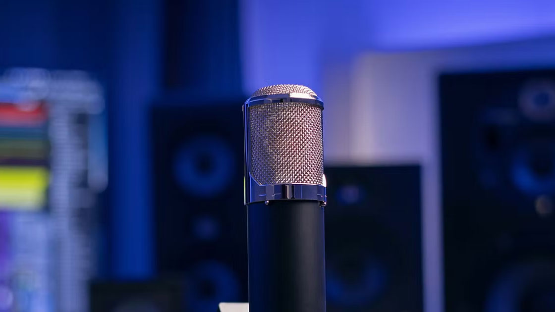 Lauten Audio Black Series LA-320 V2 Twin-Tone Large-Diaphragm Tube Microphone Lauten Audio Black Series LA-320 V2 Twin-Tone Large-Diaphragm Tube Microphone