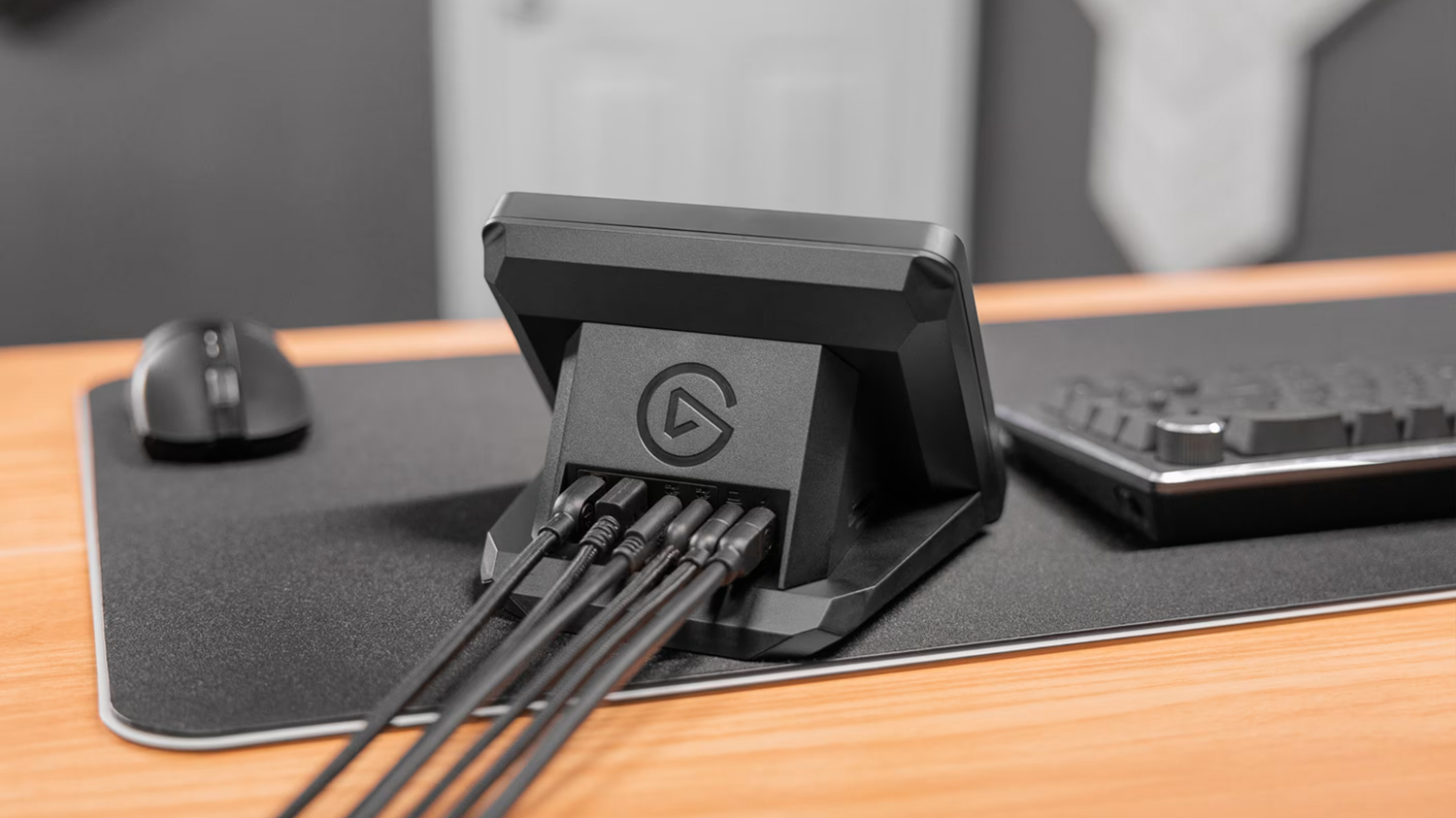 Elgato Stream Deck+ Kit with USB Expansion Hub