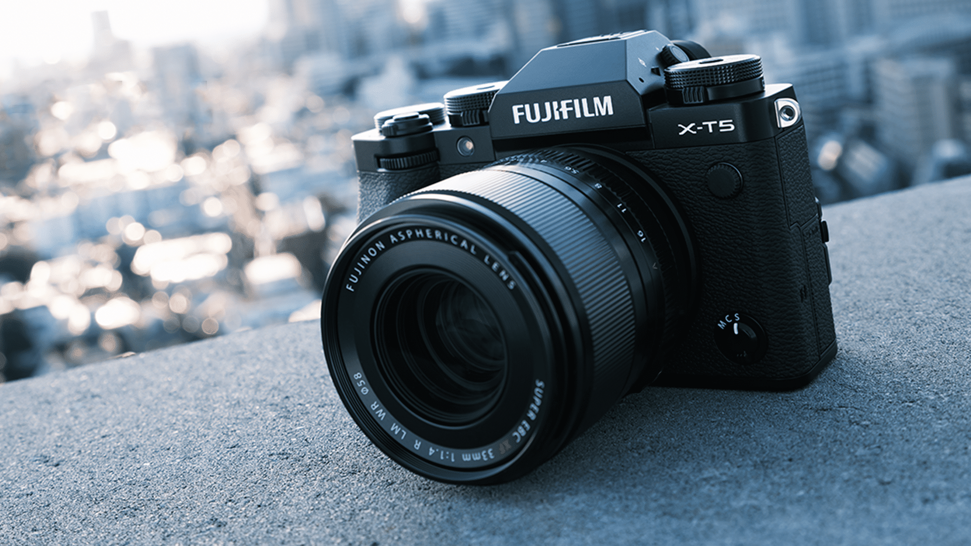 FUJIFILM X-T5 Mirrorless Camera