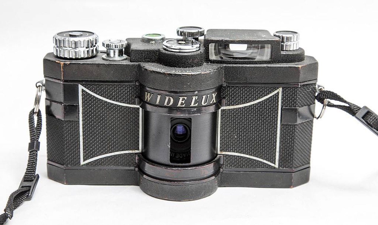 The Widelux