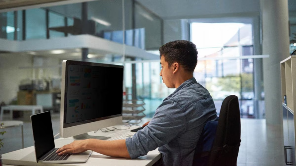 3M Privacy Filter for 23.8" 16:9 Full Screen Monitors 3M Privacy Filter for 23.8" 16:9 Full Screen Monitors