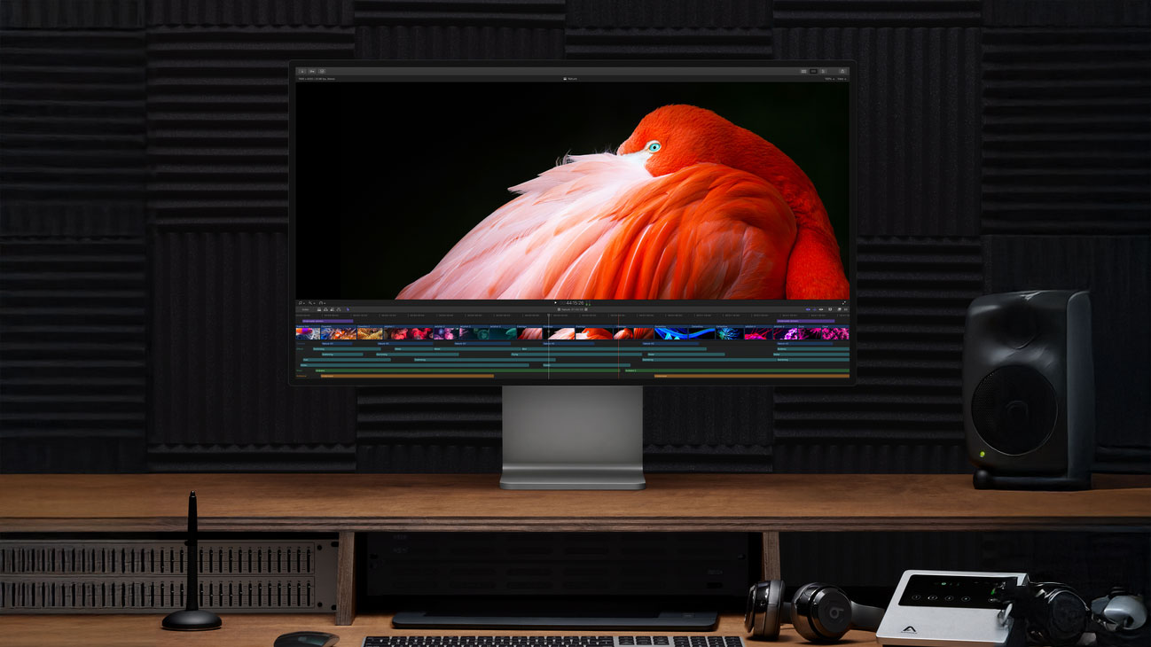 Apple 32" Pro Display XDR 16:9 Retina 6K HDR IPS Display & Pro Stand Kit Apple 32" Pro Display XDR 16:9 Retina 6K HDR IPS Display & Pro Stand Kit