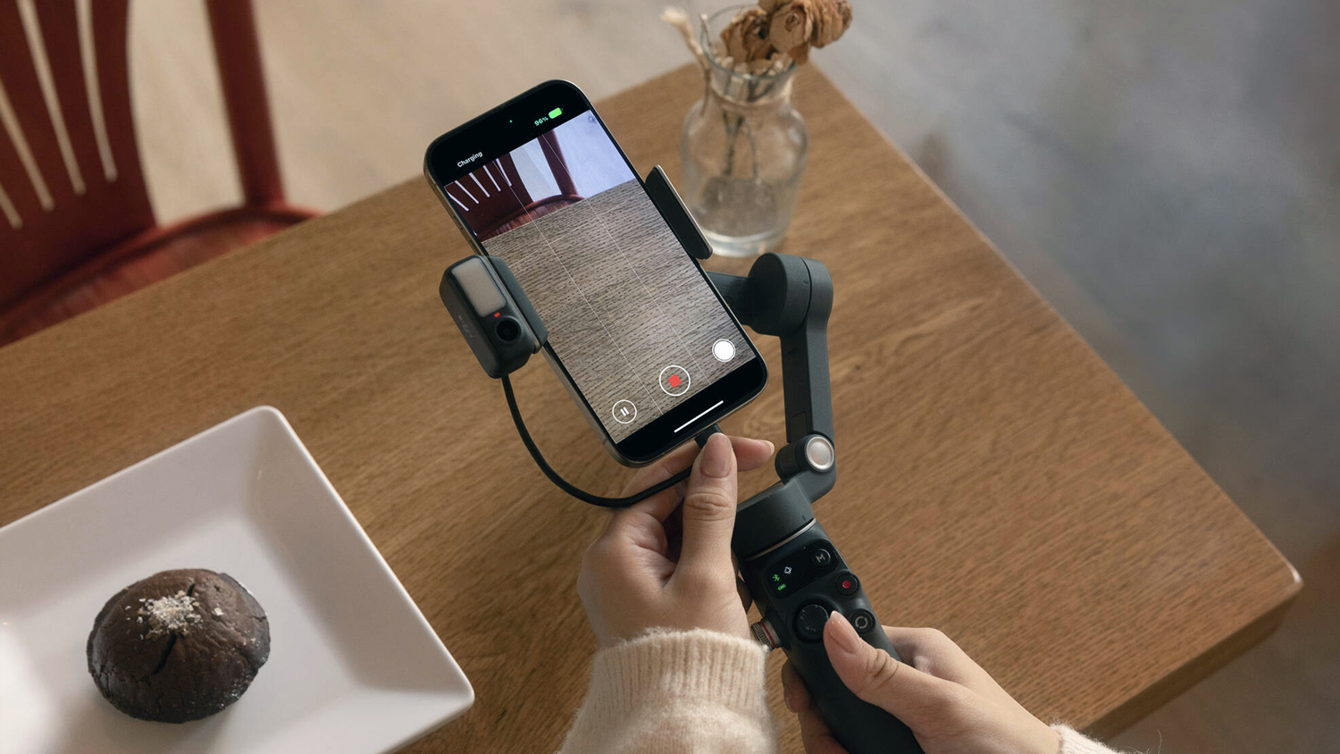 DJI Osmo Mobile 7P Smartphone Gimbal