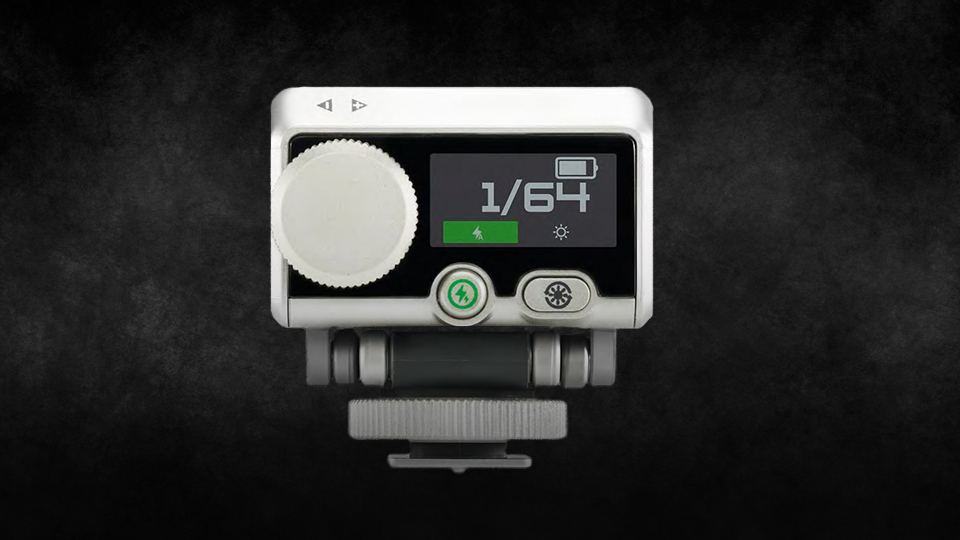Harlowe Pocket Flash Physical dial
